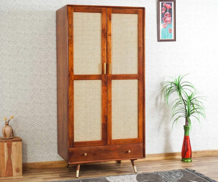Two-Door-Wardrobe-Wood-Almirah-in-Bedroom-Sheesham-Wood-5